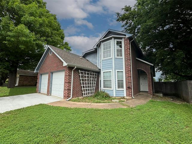 5716 STONE MEADOW LN, FORT WORTH, TX 76179, photo 1 of 27