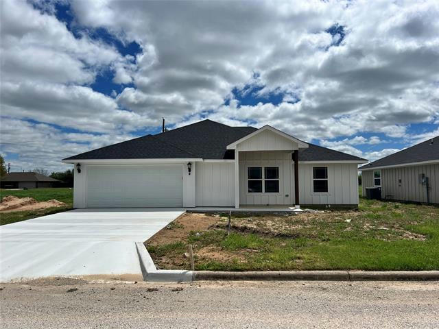 429 COLONY ST, EASTLAND, TX 76448, photo 1 of 30