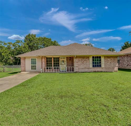 601 E NORTH ST, WILLS POINT, TX 75169, photo 1 of 20
