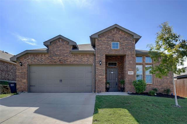 10857 LIVE OAK CREEK DR, FORT WORTH, TX 76108, photo 1 of 40