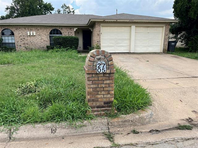 2705 AMBER DR S, FORT WORTH, TX 76133, photo 1 of 14