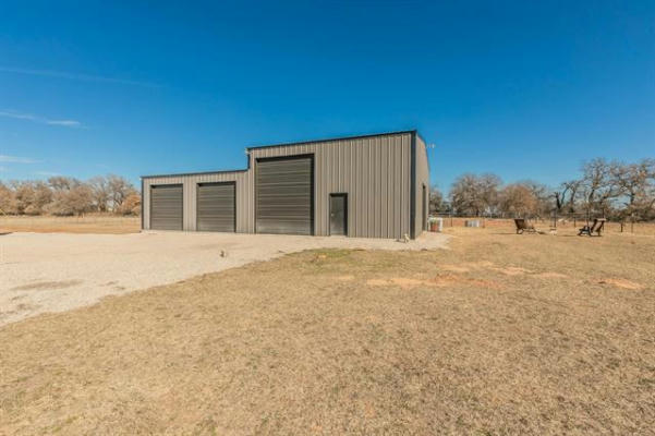 531 CUNDIFF CRAFTON RD, CHICO, TX 76431, photo 3 of 37