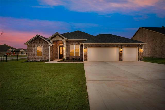 107 CLEARWATER CT, RHOME, TX 76078, photo 1 of 36
