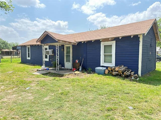 200 S AVENUE B, CROSS PLAINS, TX 76443, photo 1 of 9