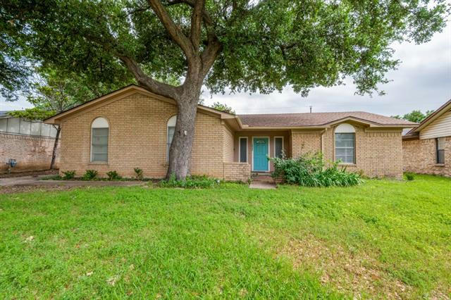 1808 W ROCHELLE RD, IRVING, TX 75062, photo 1 of 14