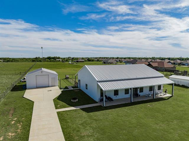 18300 COUNTY ROAD 4001, MABANK, TX 75147, photo 1 of 39