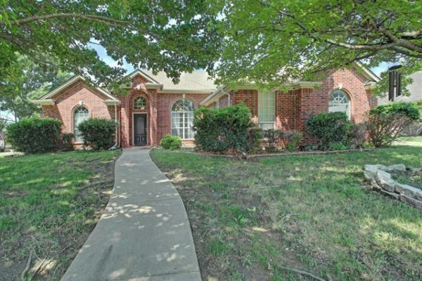 1604 TWIN OAKS DR, CLEBURNE, TX 76033 - Image 1