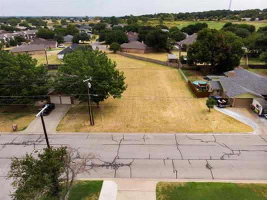 1025 HARBOR LAKES DR, GRANBURY, TX 76048, photo 4 of 6