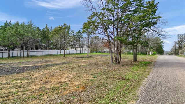 232 OXFORD DR # 240, GORDONVILLE, TX 76245, photo 3 of 4