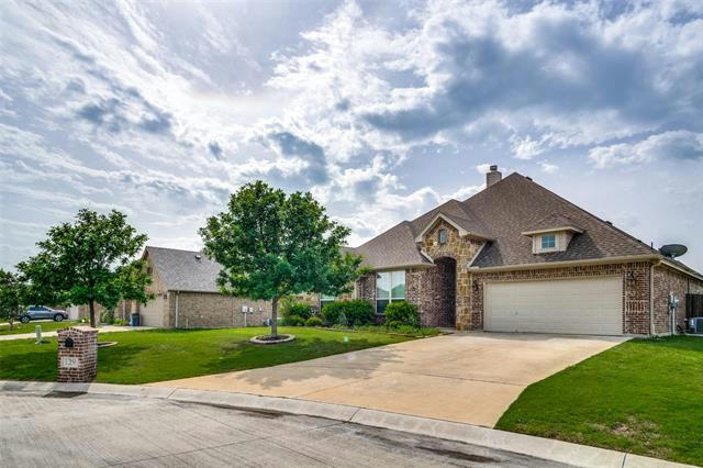 129 CAMOUFLAGE CIR, WILLOW PARK, TX 76008, photo 1 of 26