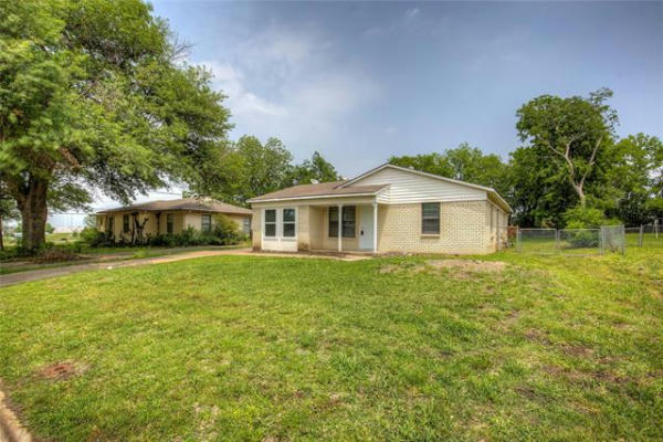 5403 ROBERTS ST, GREENVILLE, TX 75402, photo 4 of 26