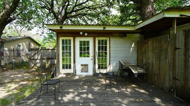 2901 CRYSTAL DR, BALCH SPRINGS, TX 75180, photo 2 of 6