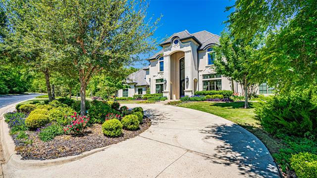 7947 CHARTWELL LN, FORT WORTH, TX 76120, photo 2 of 40