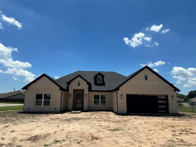 301 2ND ST, LINDSAY, TX 76250, photo 1 of 11