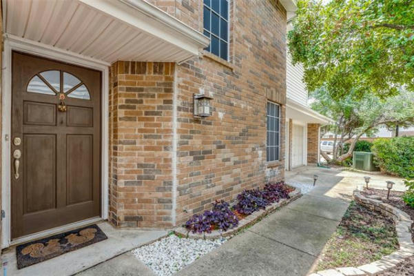 9404 PENNY LN, IRVING, TX 75063 - Image 1