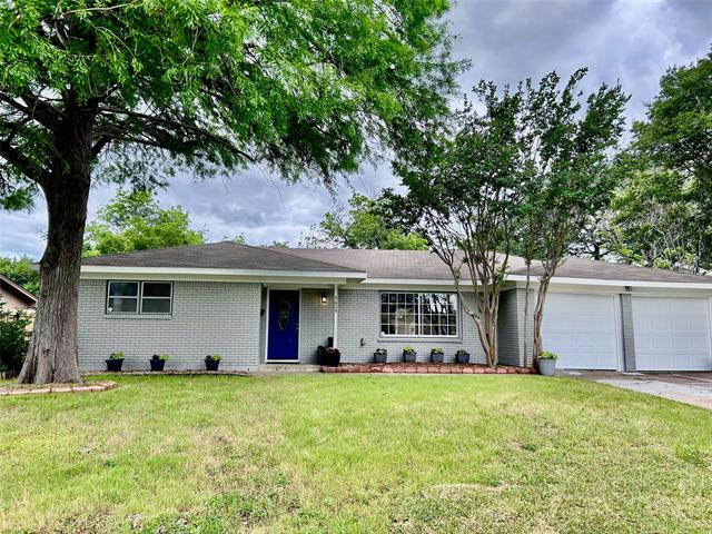 5624 WESTCREEK DR, FORT WORTH, TX 76133, photo 1 of 28