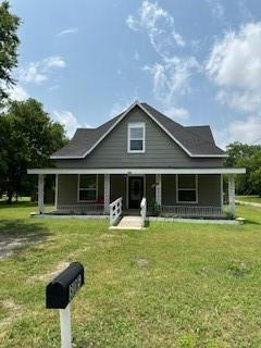 805 BUCK ST, GAINESVILLE, TX 76240, photo 2 of 40