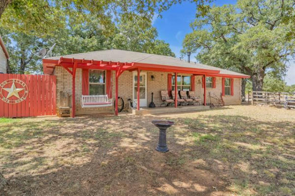 513 W CLAY ST, MONTAGUE, TX 76251, photo 2 of 29