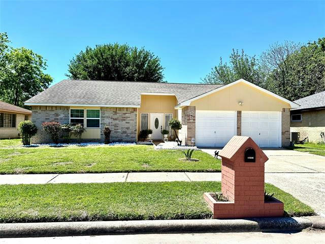 11735 STEAMBOAT SPRINGS DR, HOUSTON, TX 77067, photo 1 of 15