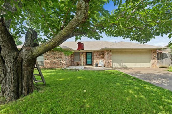 410 MEADOW VIEW DR, CLEBURNE, TX 76033, photo 2 of 35