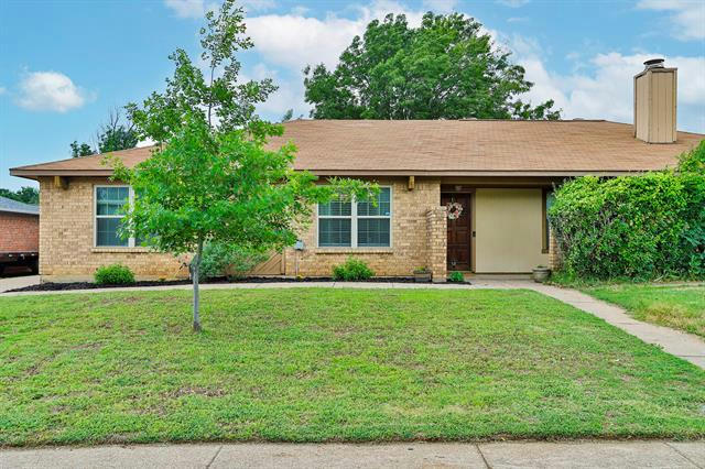 3011 POST OAK DR, EULESS, TX 76039, photo 1 of 22