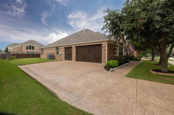 7108 FLYING H RANCH RD, NORTH RICHLAND HILLS, TX 76182, photo 4 of 39