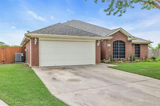 900 WHITE CLOVER CT, BURLESON, TX 76028, photo 1 of 12