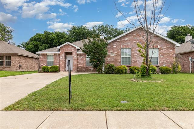2312 EASTWOOD DR, LANCASTER, TX 75134, photo 1 of 25
