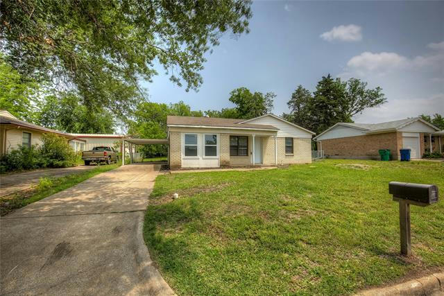 5403 ROBERTS ST, GREENVILLE, TX 75402, photo 1 of 26