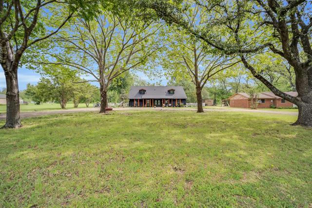 1015 S LOWRANCE RD, PECAN HILL, TX 75154, photo 1 of 40