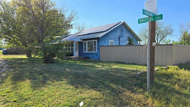 2411 BRISTOL DR, SWEETWATER, TX 79556, photo 3 of 39