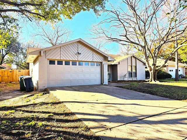 6908 LOMA VISTA DR, FORT WORTH, TX 76133, photo 1 of 37
