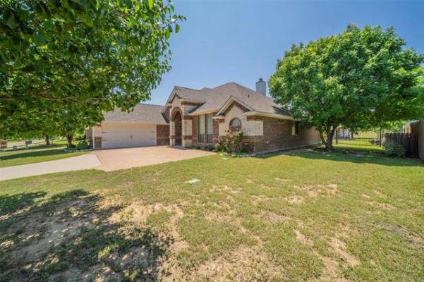 13541 FISHING HOLE LN, FORT WORTH, TX 76052, photo 2 of 30