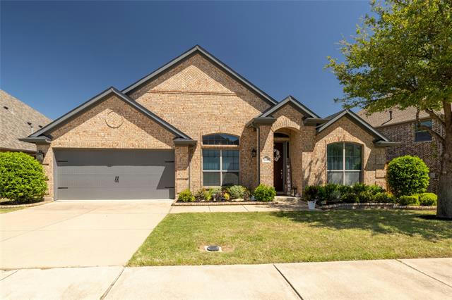 1106 NEWCHESTER DR, ROANOKE, TX 76262, photo 1 of 40