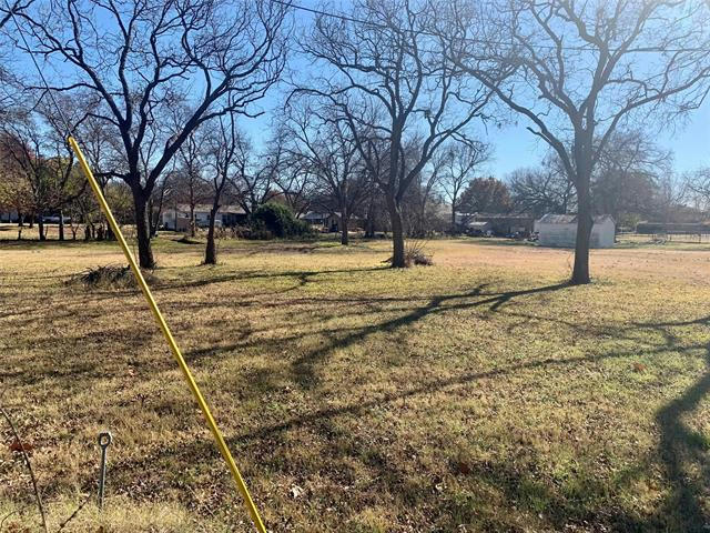 407 W PECAN ST, NOCONA, TX 76255, photo 1 of 8