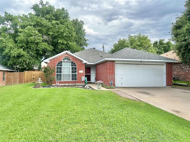 512 FORT WORTH ST, MANSFIELD, TX 76063, photo 1 of 28