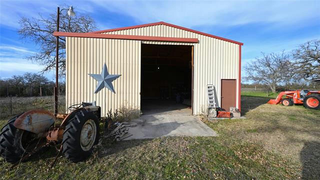 540 PERKINS RD, BOWIE, TX 76230, photo 4 of 40