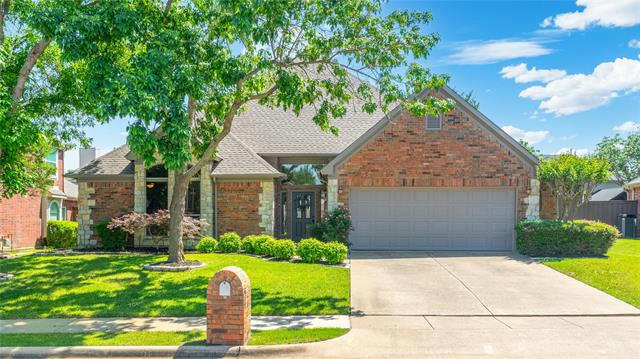 2705 MEADOW GREEN DR, FLOWER MOUND, TX 75022, photo 1 of 37