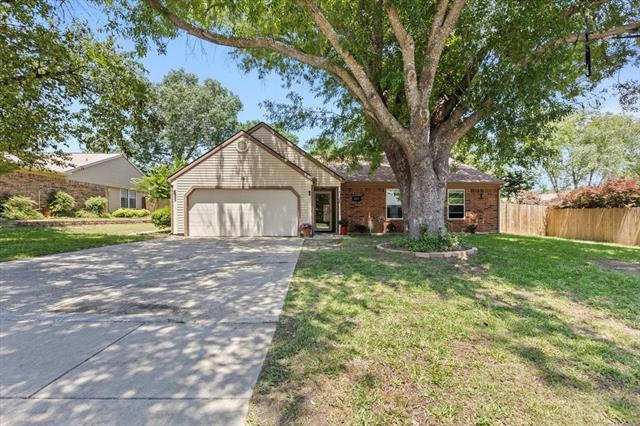 837 HEATHER WOOD DR, GRAPEVINE, TX 76051, photo 1 of 13