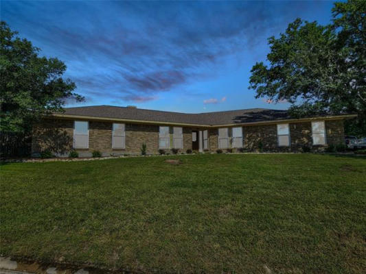 8745 LAKE COUNTRY DR, FORT WORTH, TX 76179, photo 4 of 39
