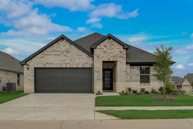 3914 HIGH VALLEY DR, PRINCETON, TX 75071, photo 1 of 35