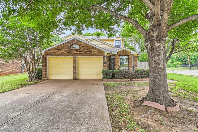 515 BAYBERRY LN, EULESS, TX 76039, photo 1 of 30