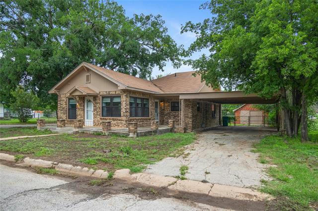 316 W 12TH ST, COLEMAN, TX 76834, photo 1 of 28