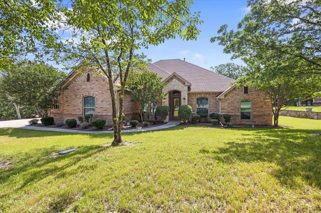 201 S NATURAL SPRINGS LN, AZLE, TX 76020, photo 1 of 40