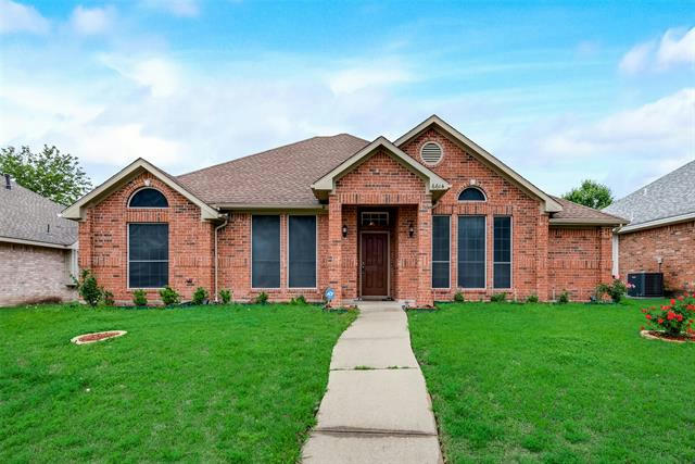 6614 STAMPS ST, ROWLETT, TX 75089, photo 1 of 15