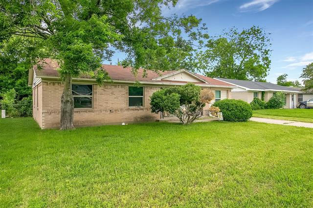 7815 WOODSHIRE DR, DALLAS, TX 75232, photo 1 of 34