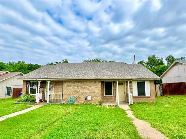 210 PINE MEADOW DR, KENNEDALE, TX 76060, photo 1 of 21