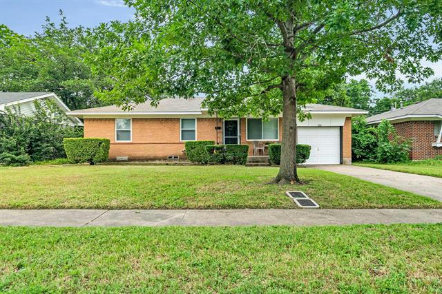 330 ROYAL AVE, DUNCANVILLE, TX 75137, photo 1 of 22