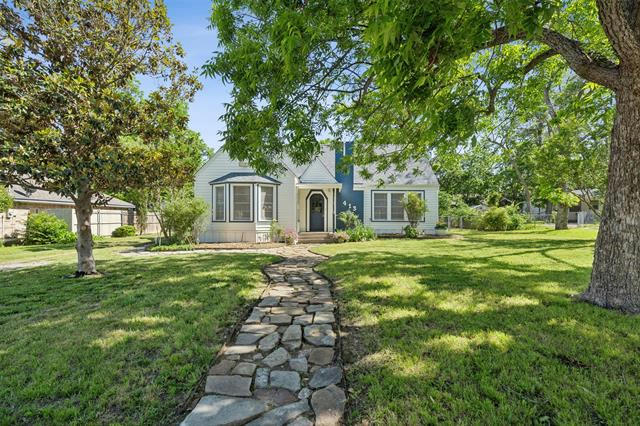 413 W SPRING ST, WEATHERFORD, TX 76086, photo 1 of 30