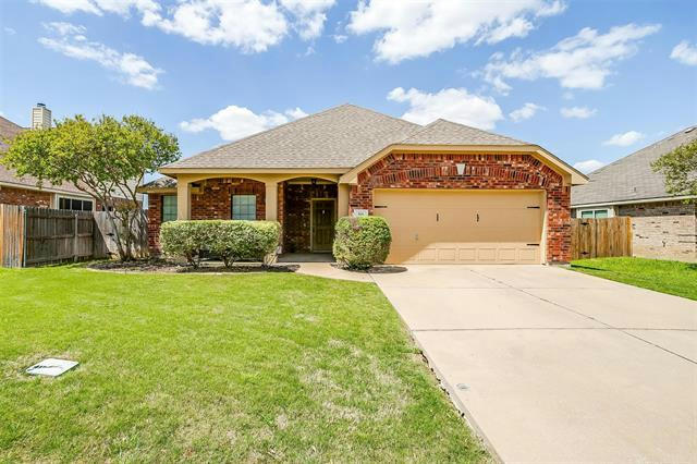 814 CUTTING HORSE DR, Mansfield, TX 76063 For Sale | MLS# 20300154 | RE/MAX